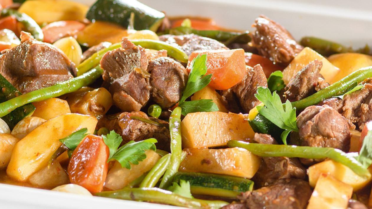 Ragout jagnięcy z warzywami Ragout jagnięcy z warzywami
