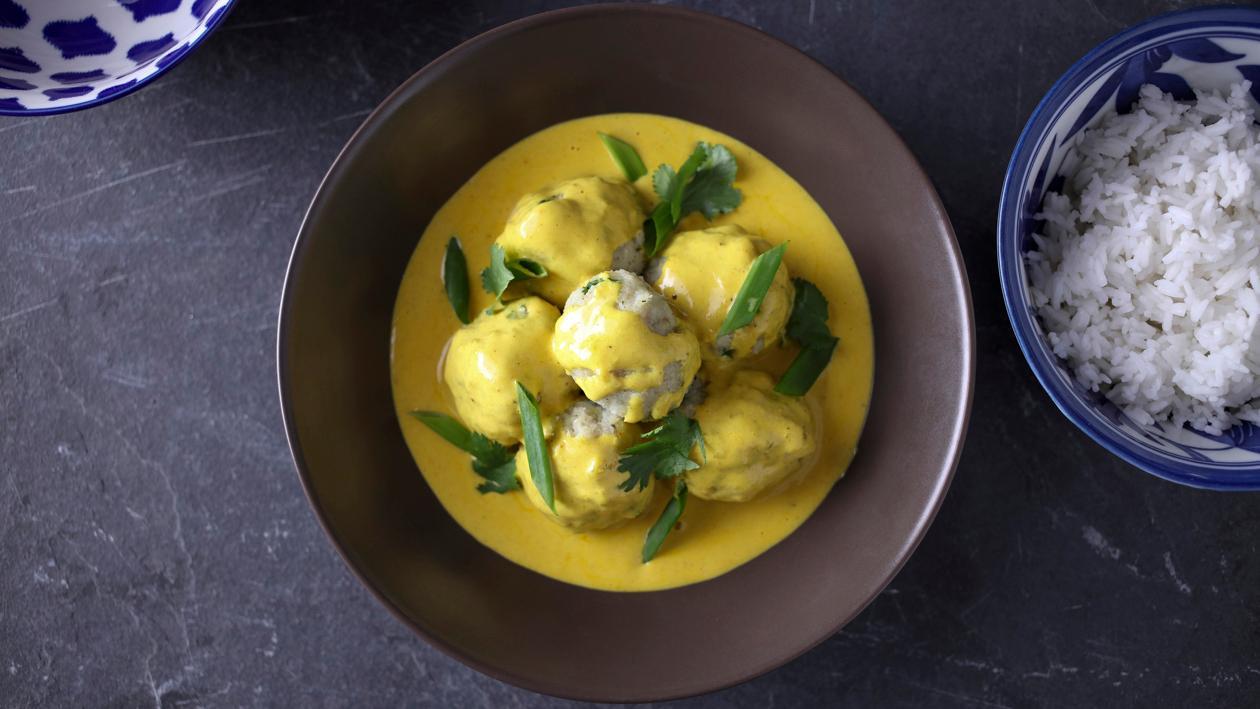 Rybne pulpeciki w żółtym curry Rybne pulpeciki w żółtym curry