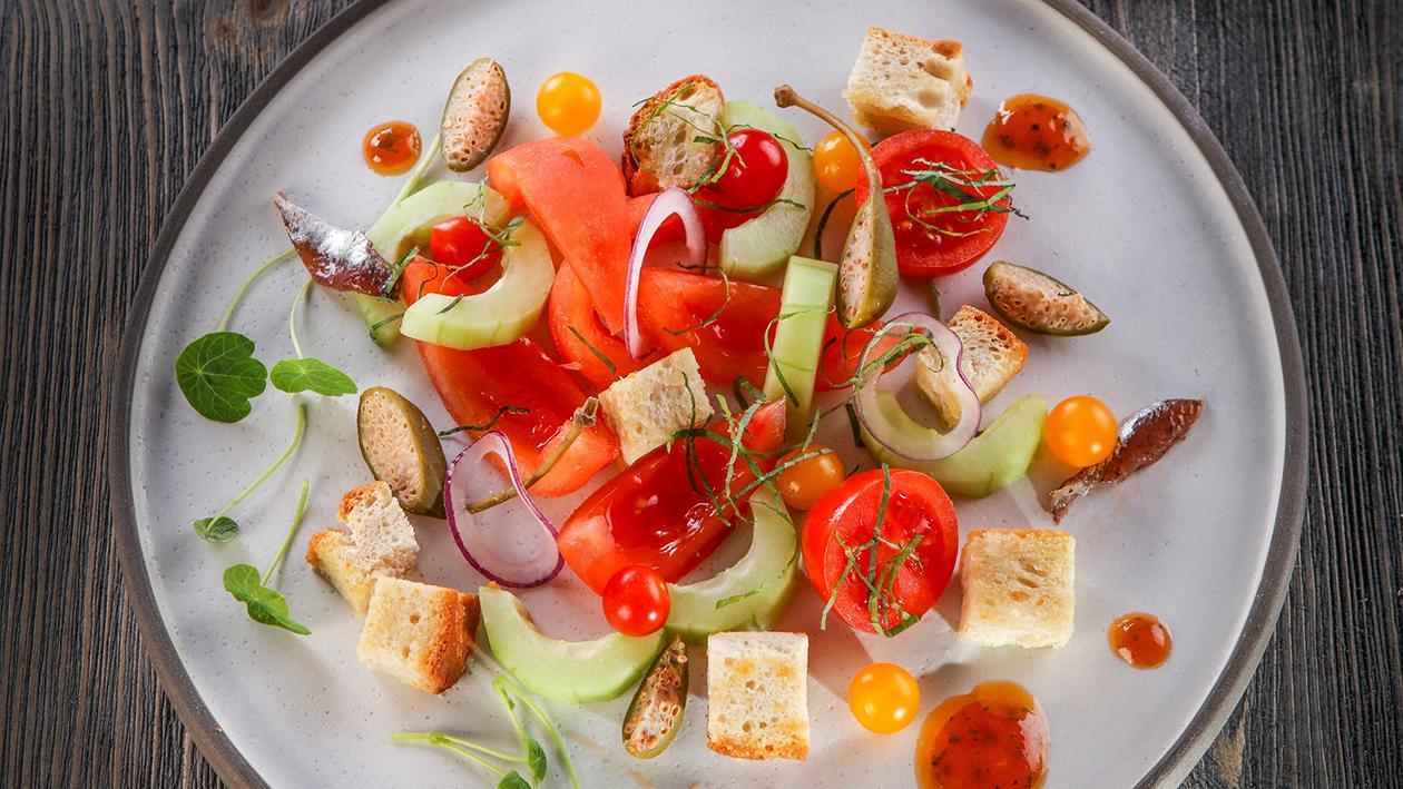 Sałatka Panzanella Sałatka Panzanella