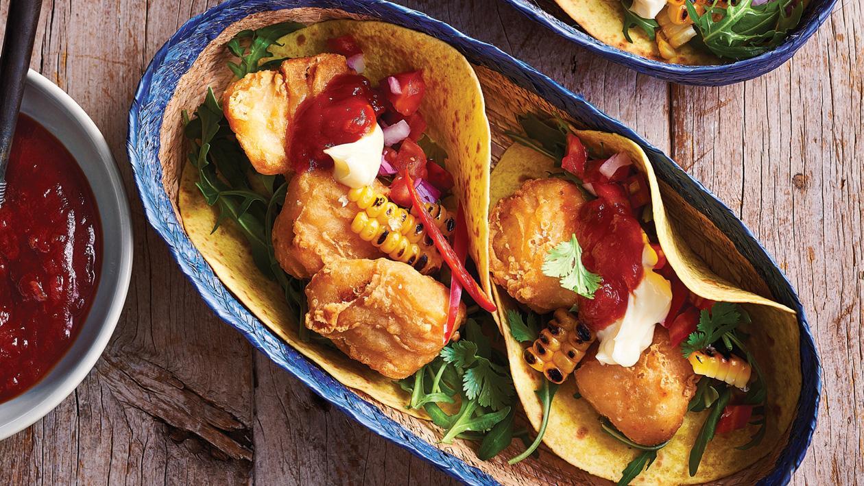 Tacos z dorszem w tempurze z salsą pomidorową Tacos z dorszem w tempurze z salsą pomidorową