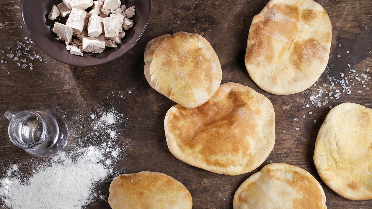 Tureckie pieczywo do dań z grilla Tureckie pieczywo do dań z grilla