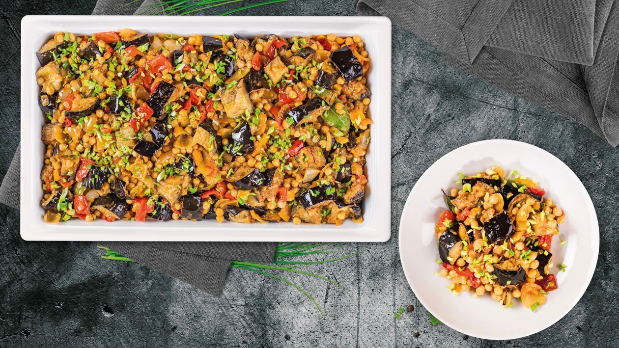 Zupa Azteca z nachos, cheddarem i kwaśną śmietaną Zupa Azteca z nachos, cheddarem i kwaśną śmietaną