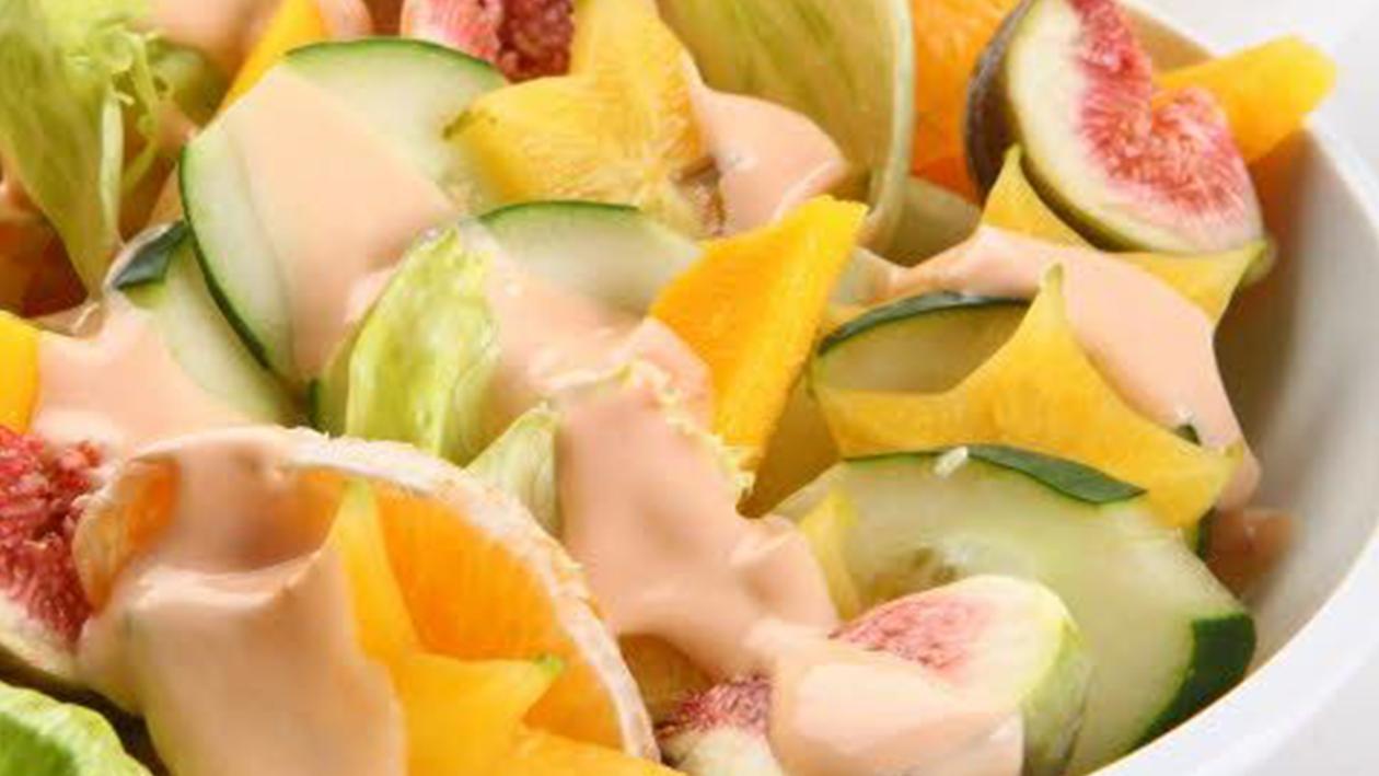 Alface-Americana com Frutas e Pepino Alface-Americana com Frutas e Pepino