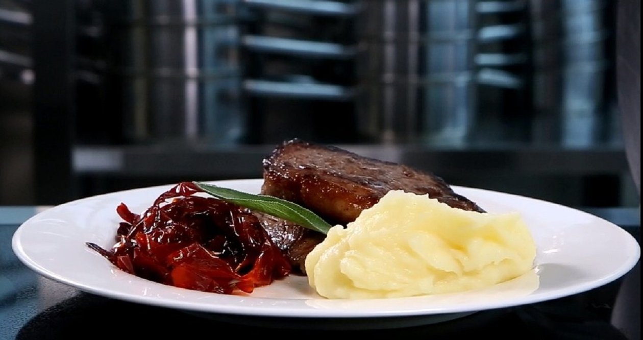 Purê de Mandioca com Picanha na Chapa Purê de Mandioca com Picanha na Chapa