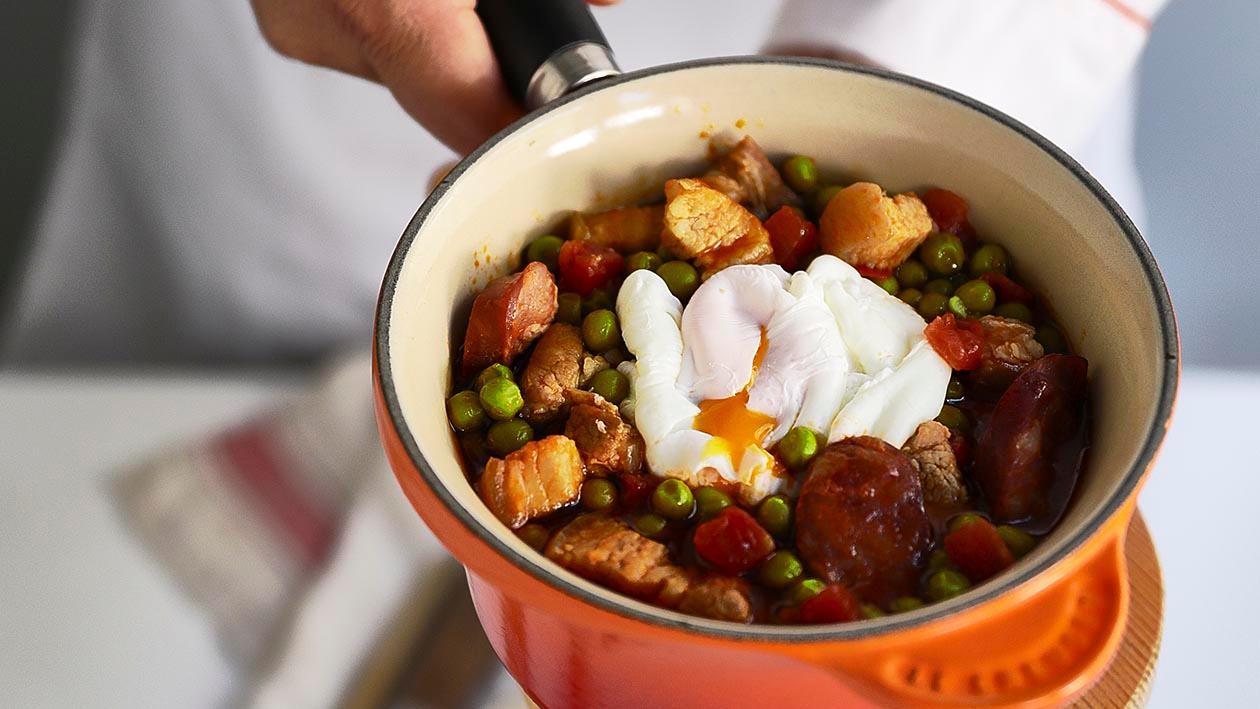 Ervilhas com ovos escalfados