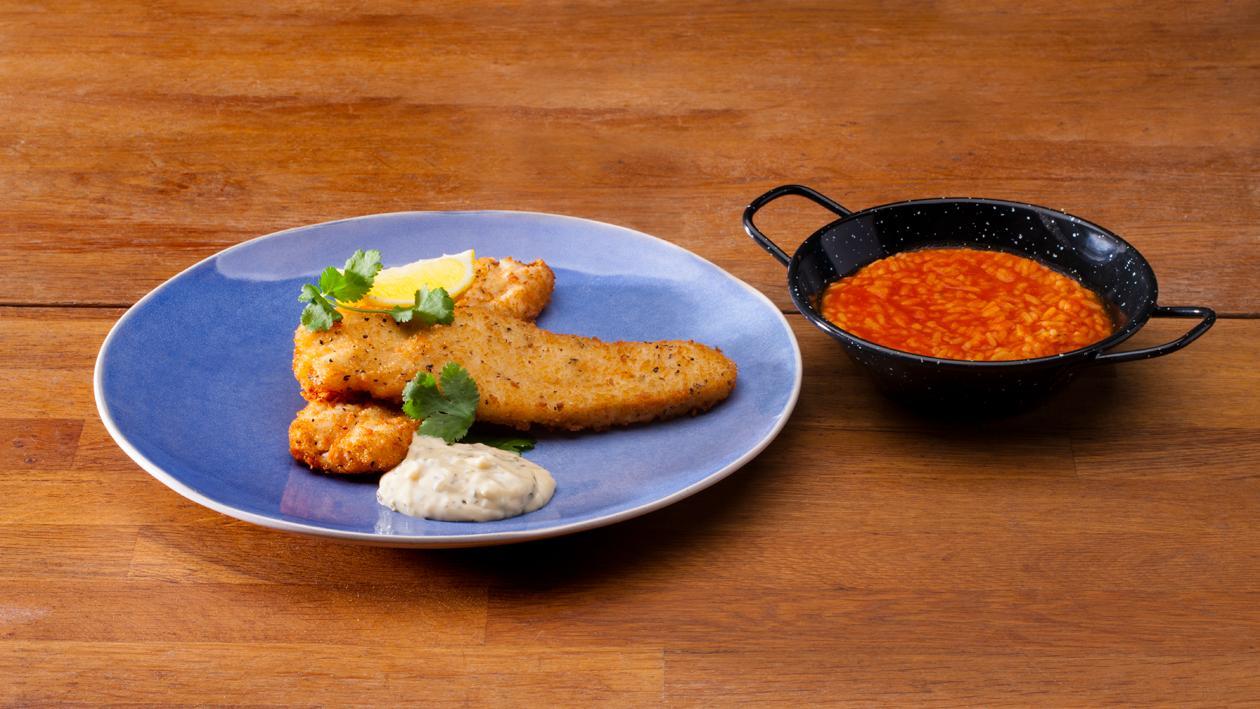 Filetes Dourados com Molho Tártaro e Arroz de Tomate