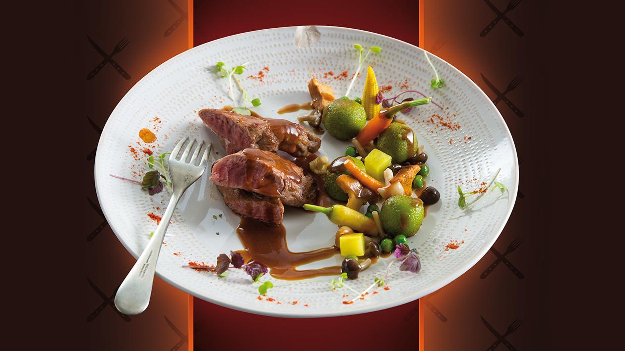 Lombinhos de Borrego com Nhoquis de Ervilha e Molho de Cogumelos