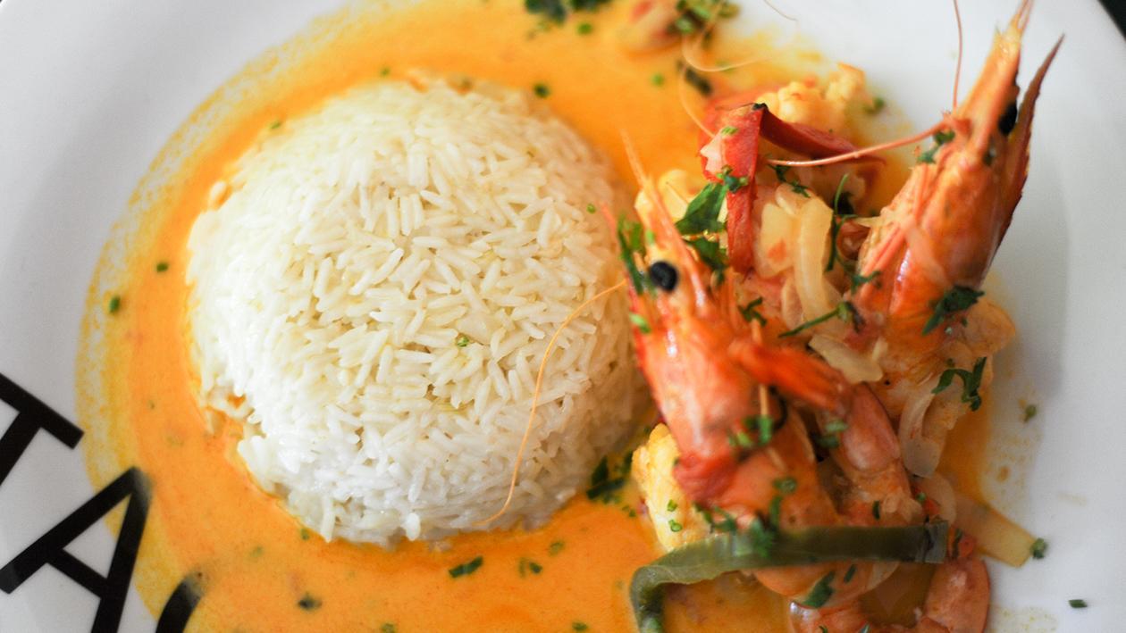 Moqueca de Tamboril e Camarão com Arroz, Restaurante Vintage, Leiria Moqueca de Tamboril e Camarão com Arroz, Restaurante Vintage, Leiria