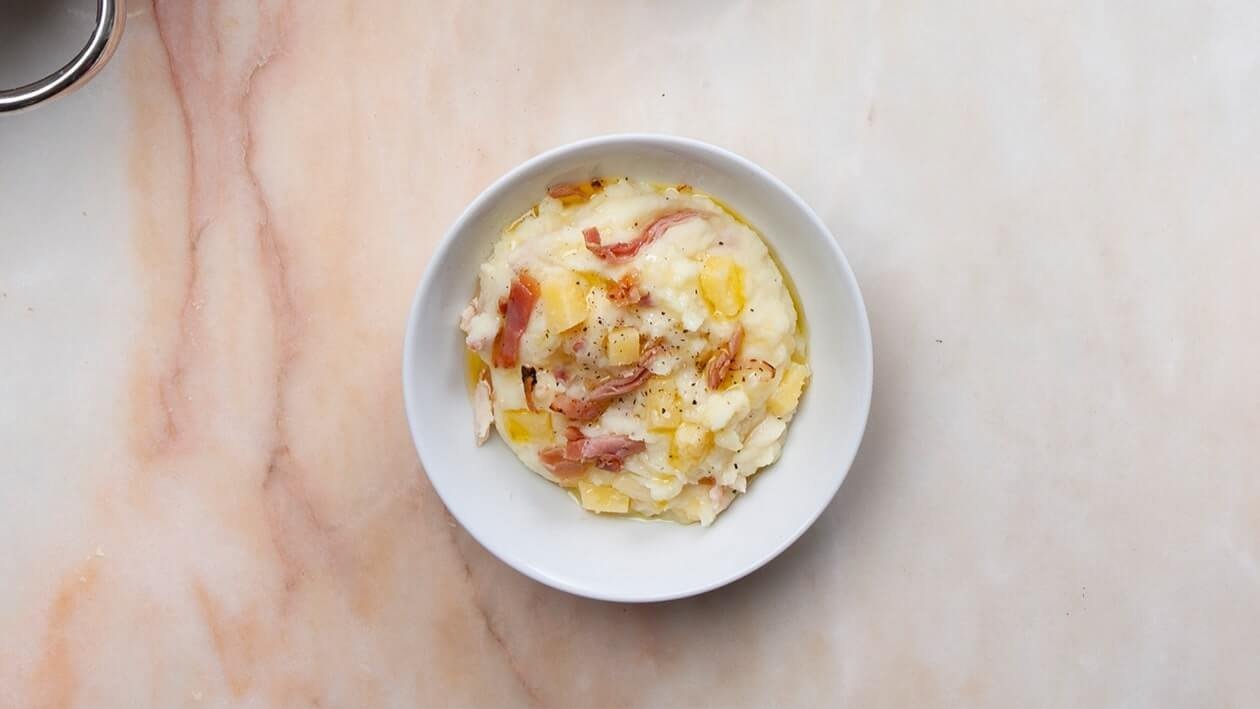 Puré de Batata com Queijo da Ilha e Presunto