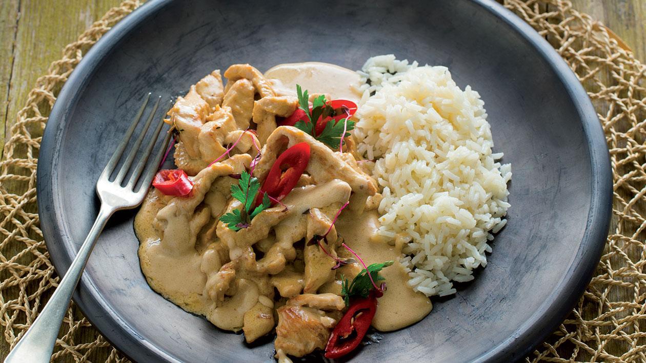 Tiras De Frango Com Molho De Carne Anatado