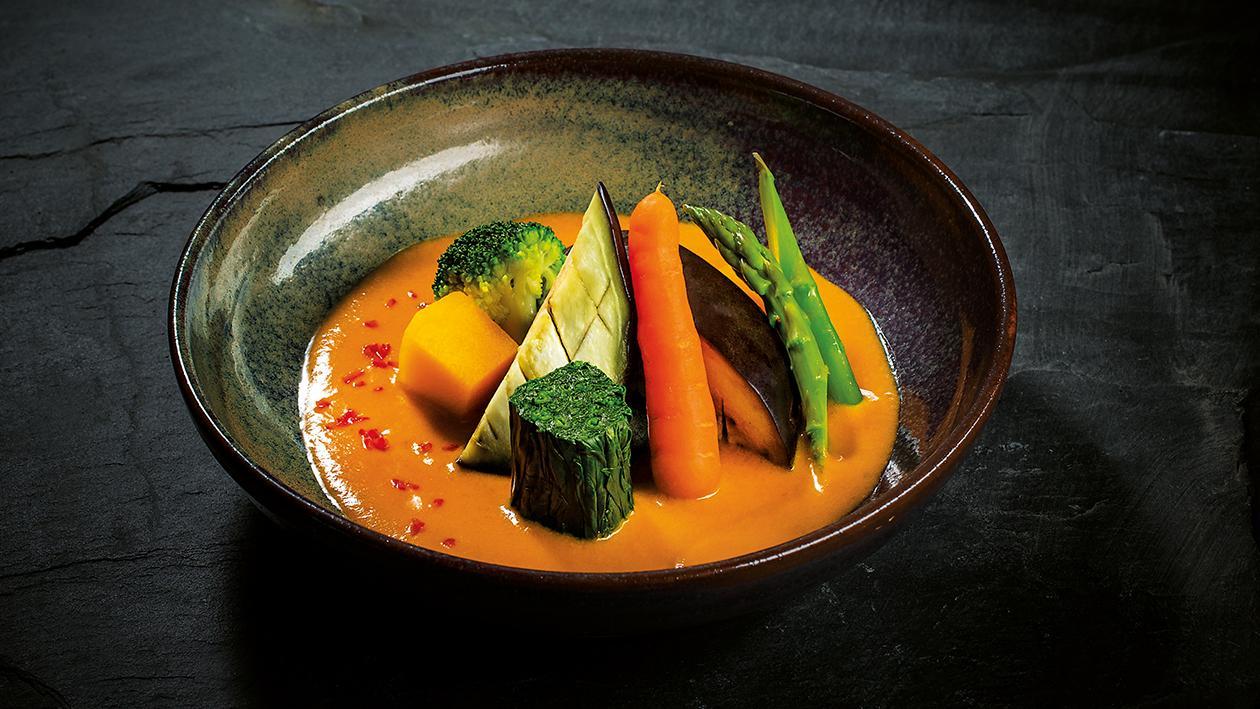 Vegetais de Caril Vermelho