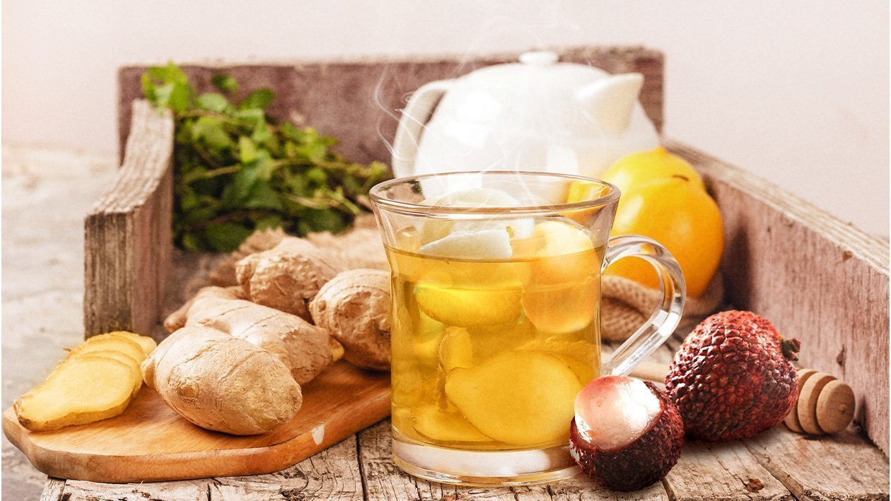 Infuzie cu zmeura si rubarba, aromatizata cu ghimbir murat Infuzie cu zmeura si rubarba, aromatizata cu ghimbir murat