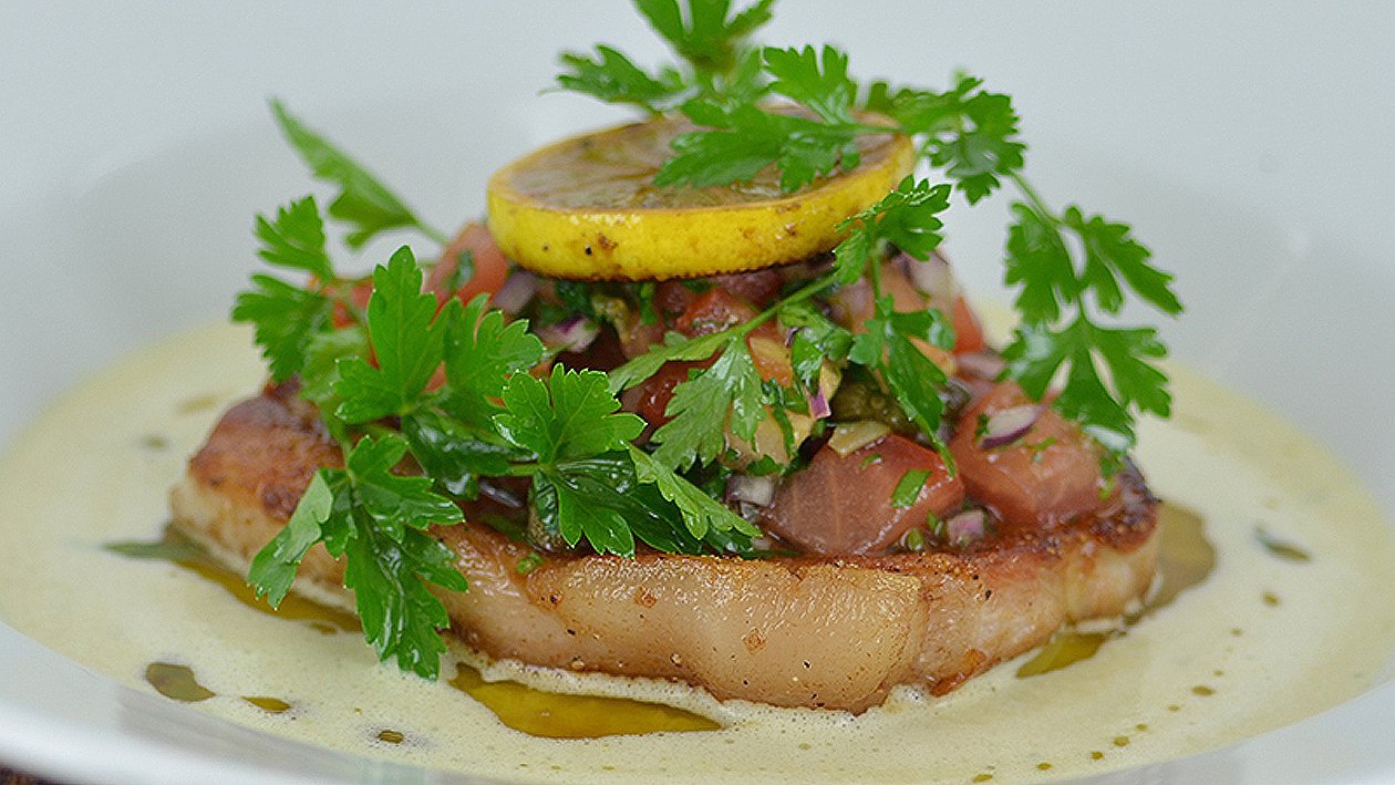 Porc cu fenicul si salsa de rosii Porc cu fenicul si salsa de rosii