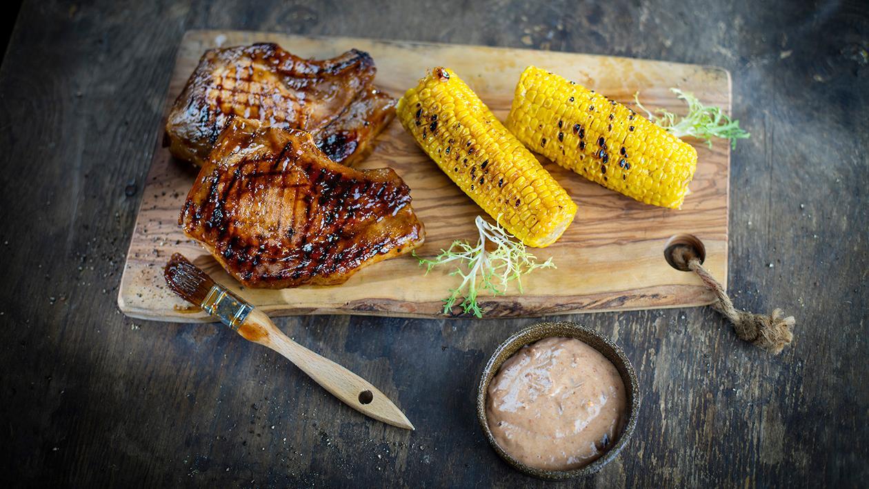 Steak z bravčového karé s údenou slivkovou majonézou Steak z bravčového karé s údenou slivkovou majonézou