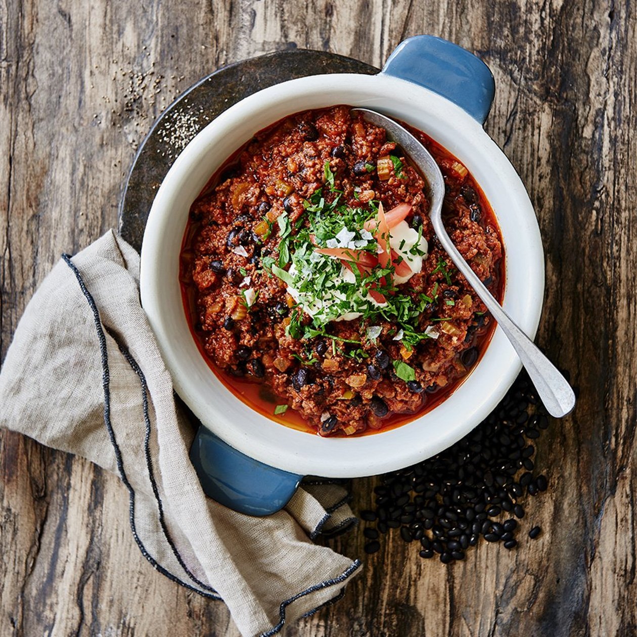 Bisonoxe med bönor och chili Bisonoxe med bönor och chili