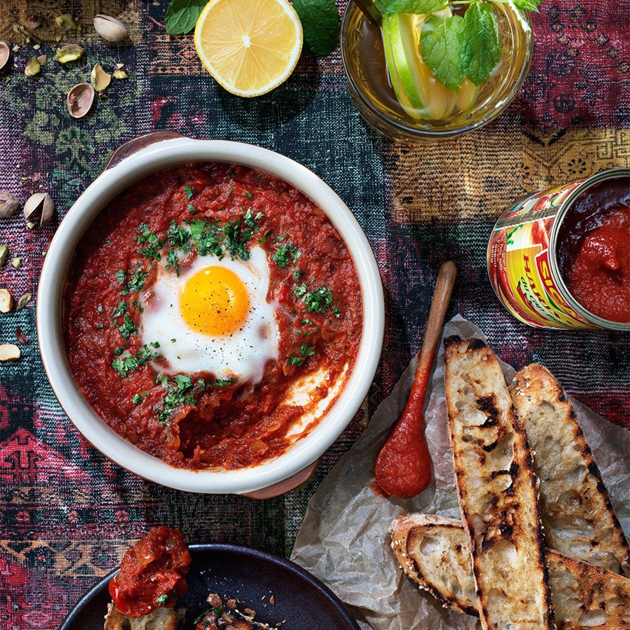 Chakchouka – ägg i tomatsås Chakchouka – ägg i tomatsås