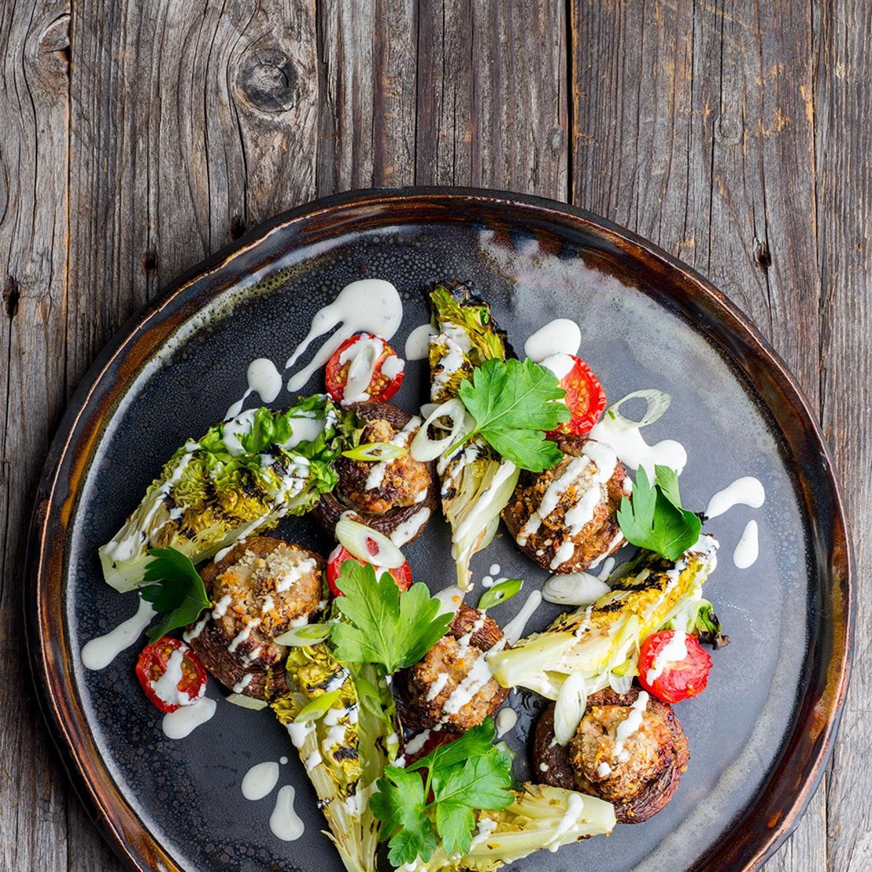 Fyllda champinjoner Za'atar och arabisk sallad Fyllda champinjoner Za'atar och arabisk sallad