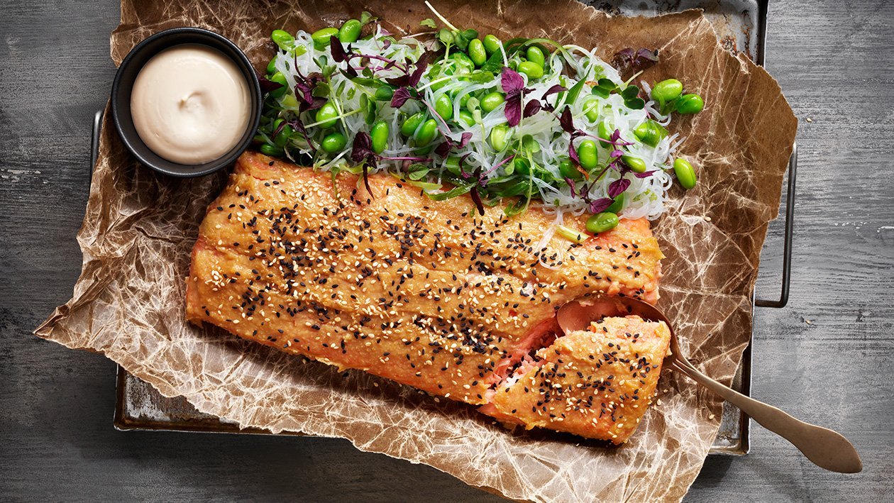 Misobakad lax med och nudelsallad och sojamajonnäs Misobakad lax med och nudelsallad och sojamajonnäs