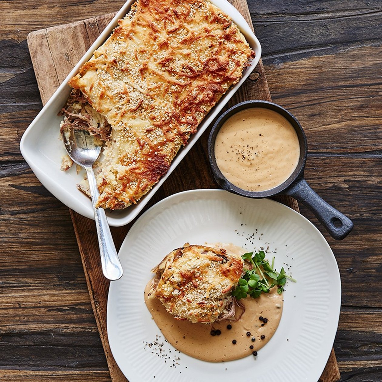 Potatisgratäng med konfiterad anka Potatisgratäng med konfiterad anka