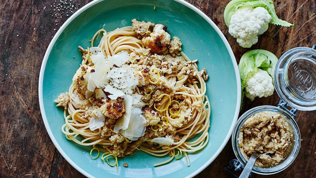 Rostad blomkålspesto med pasta Rostad blomkålspesto med pasta