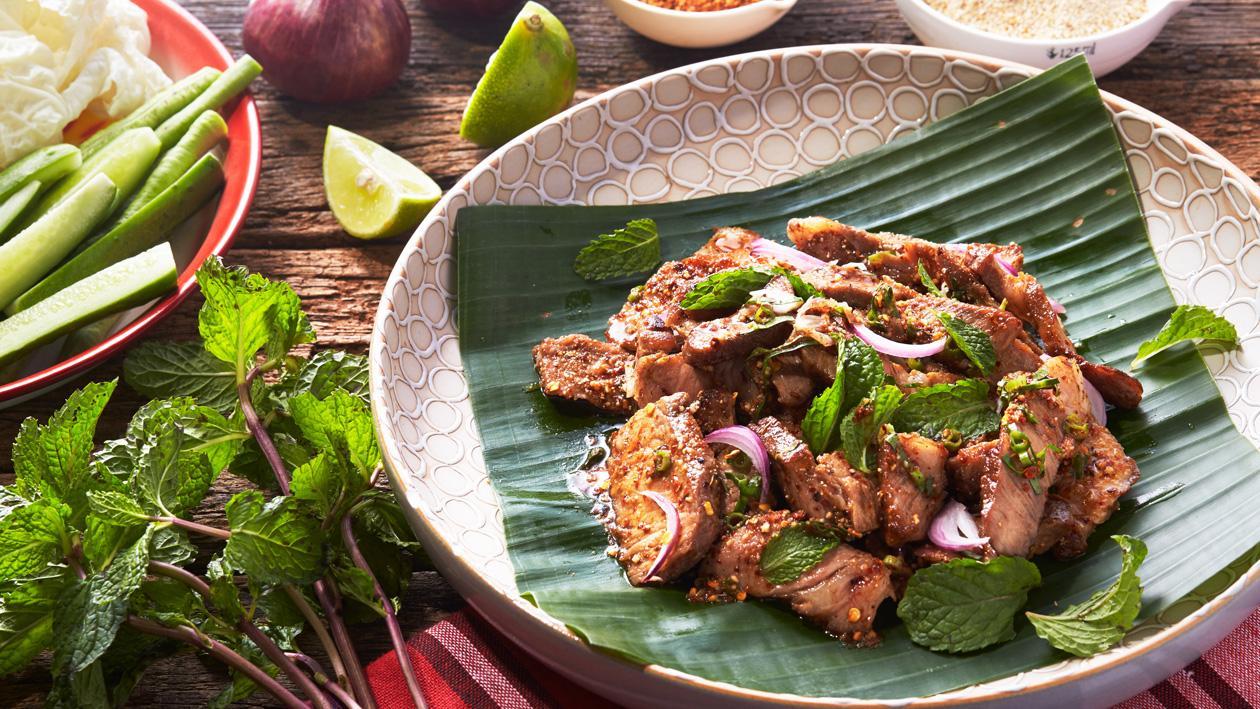 หมูย่างน้ำตก หมูย่างน้ำตก