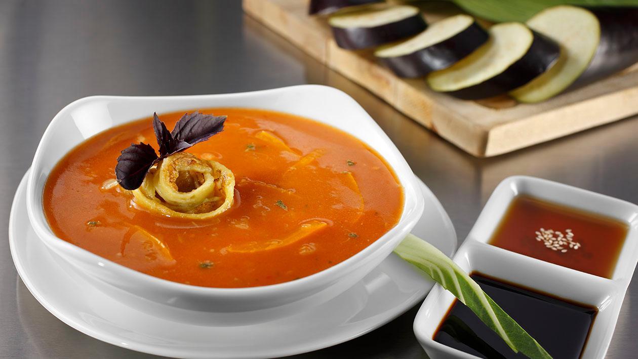 Domatesli Közlenmiş Patlıcan Çorbası Domatesli Közlenmiş Patlıcan Çorbası