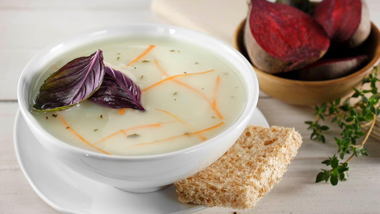 Pancarlı Havuçlu Tavuk Çorbası Pancarlı Havuçlu Tavuk Çorbası