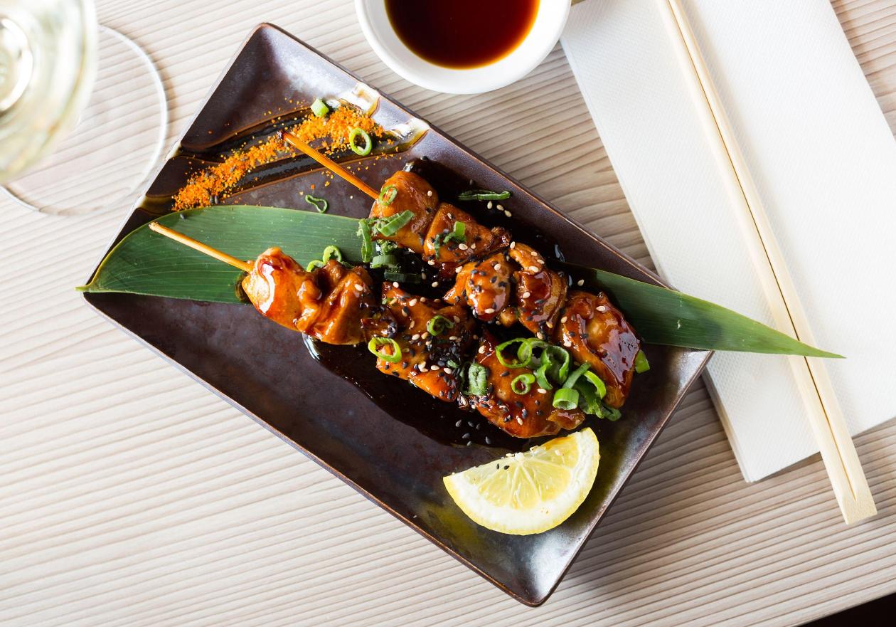 Tavuk "Yakitori" Şişleri, Soya Sos ile Tavuk "Yakitori" Şişleri, Soya Sos ile