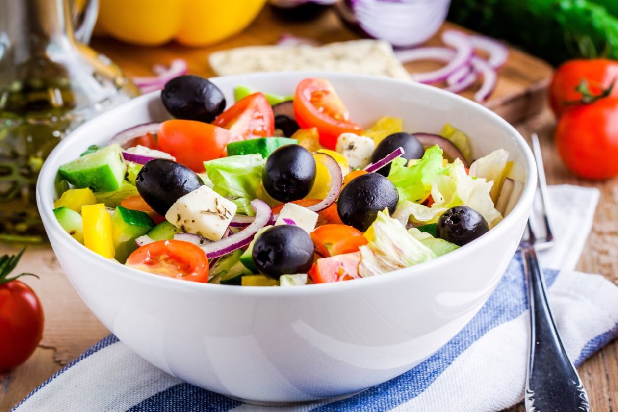 Yunan Salatası, Beyaz Peynir İle Yunan Salatası, Beyaz Peynir İle