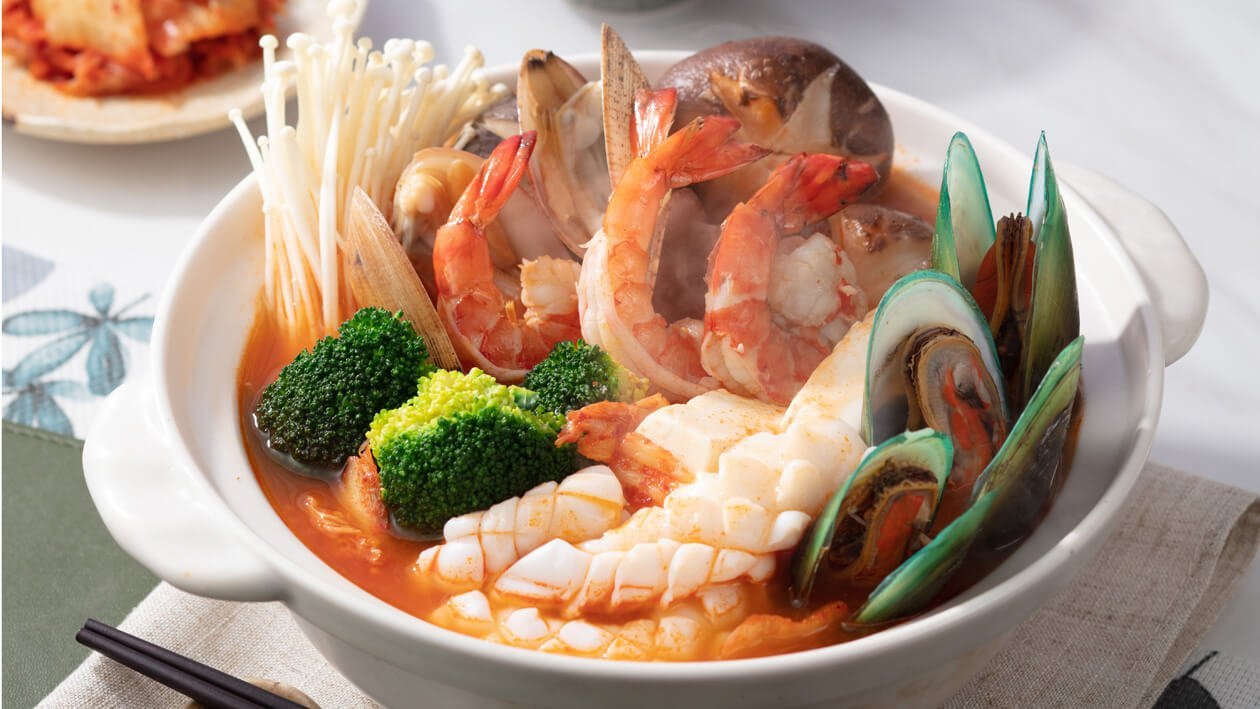香辣海鮮泡菜鍋 – 食譜詳情 香辣海鮮泡菜鍋 – 食譜詳情