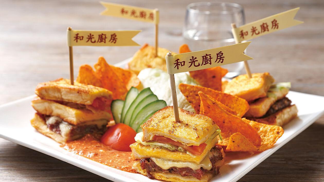 黃金吐司附手工漢堡肉 黃金吐司附手工漢堡肉